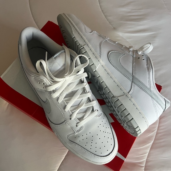 DUNK LOW RETRO
"Pure Platinum" men’s size 12 - Picture 4 of 5